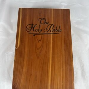 Holy Bible Memorial Edition in‎ Wooden Cedar Box Gift